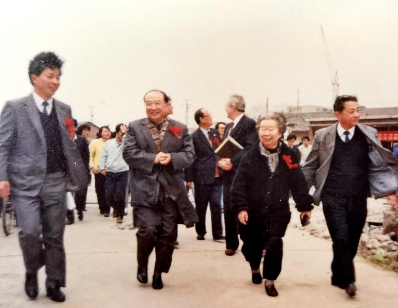 周明伟